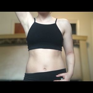 TOPSHOP —RIBBED CROPPED TOP